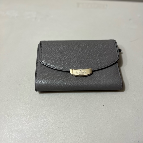 (A11) Kate Spade Callie Mulberry Street Wallet - Picture 2 of 5